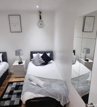 Beautiful Rooms With Free On Street Parking In Sydenham London Exterior photo
