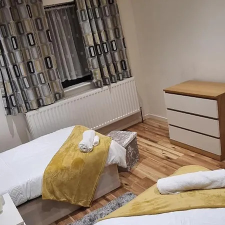 Beautiful Rooms With Free On Street Parking In Sydenham London Exterior photo