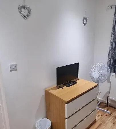 Beautiful Rooms With Free On Street Parking In Sydenham London Exterior photo