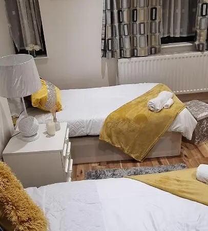 Beautiful Rooms With Free On Street Parking In Sydenham London Exterior photo